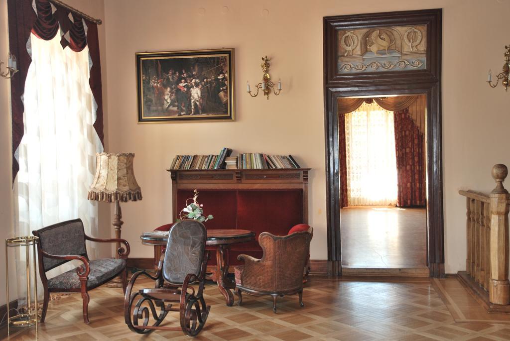 Palac W Czyzowie Szlacheckim Czyzow Szlachecki Екстериор снимка