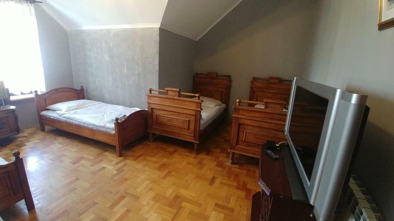 Palac W Czyzowie Szlacheckim Czyzow Szlachecki Екстериор снимка